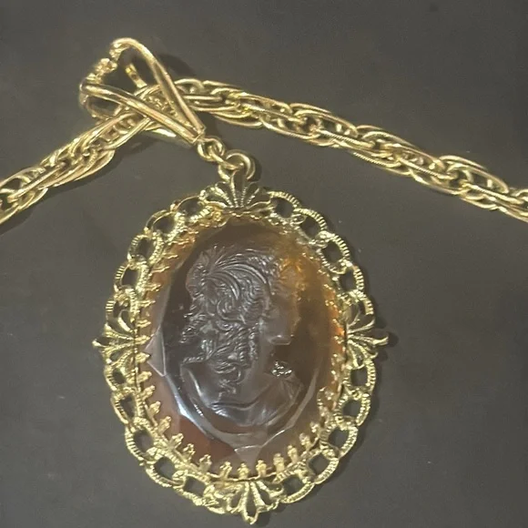 🛑🛑SOLD - Whiting & Davis Vintage Cameo Necklace - Picture 17 of 17